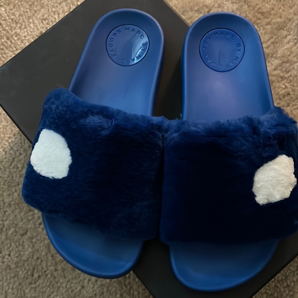 Marc by Marc Jacobs genuine fur slides